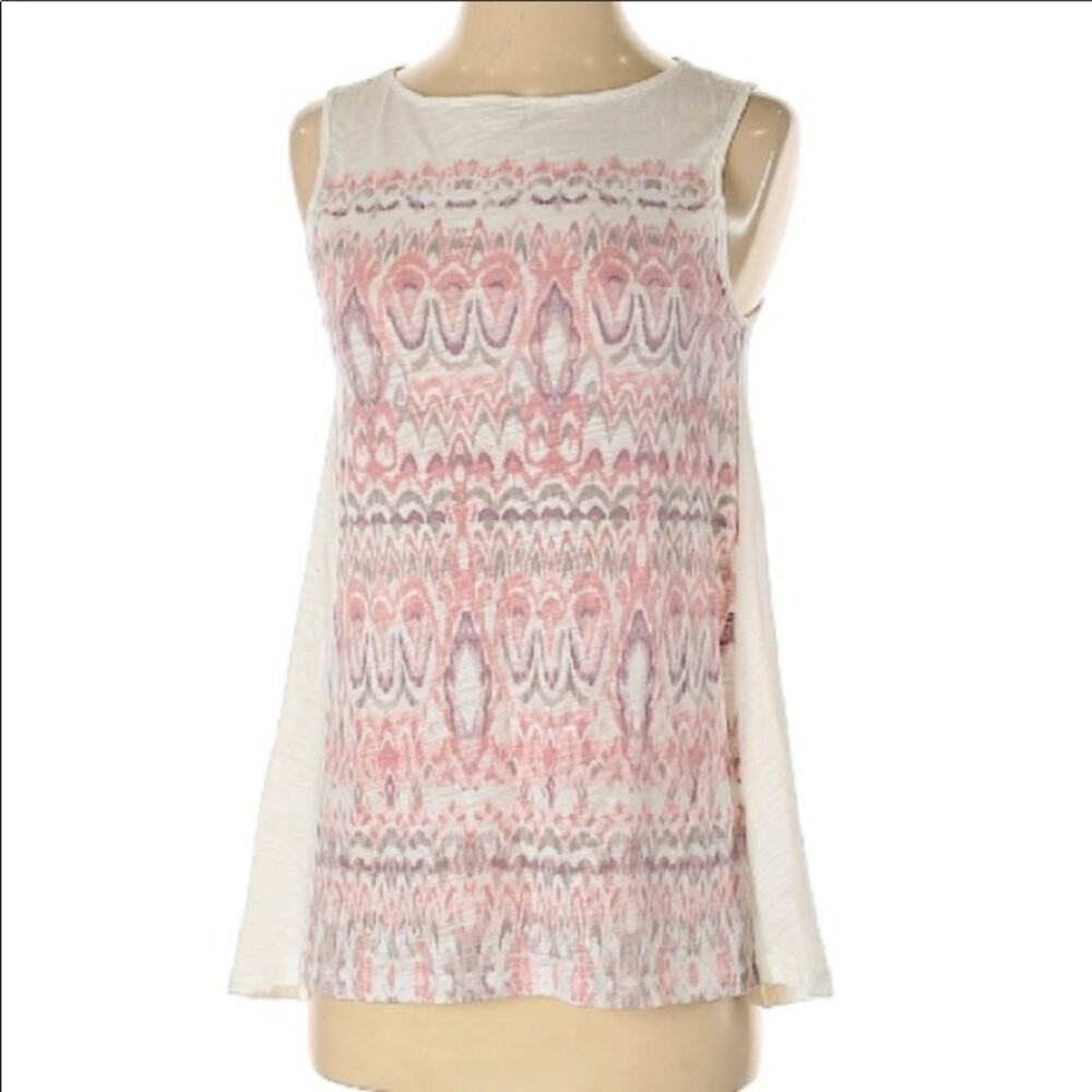 Chaps White Geometric Pattern Tank Top